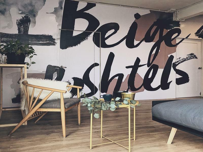 Beige Poshtels + Netflix Hostel Bangkok Buitenkant foto