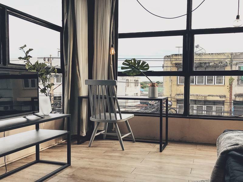 Beige Poshtels + Netflix Hostel Bangkok Buitenkant foto